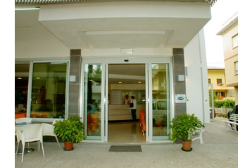 Itaalia Hotel Lignano Sabbiadoro, Eksterjöör